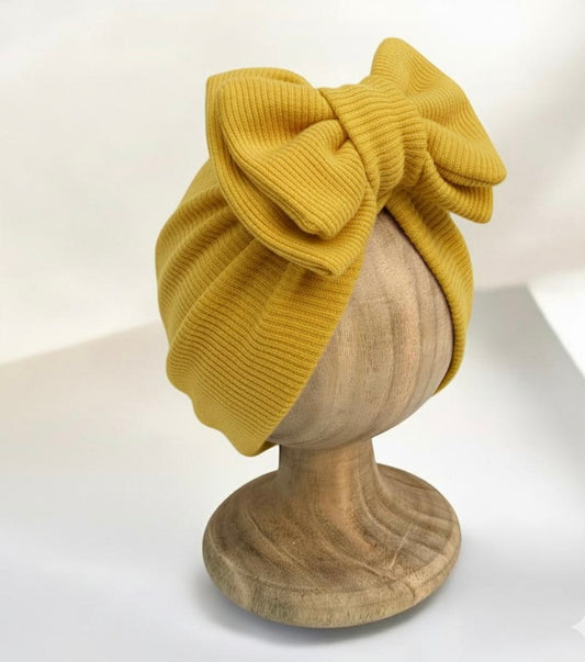 Mustard bow cap