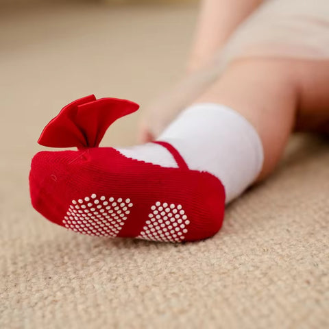 `RED bow socks-like-shoes (0-1 year)
