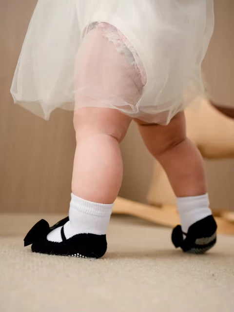 `black bow socks-like-shoes (0-1 year)